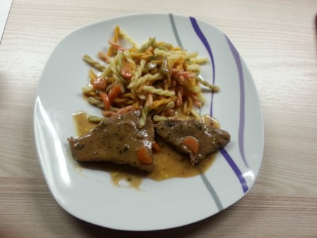 Rindschnitzel mit Nudeln