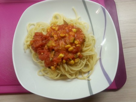 Spaghetti mit Tomaten-Gemüsesauce